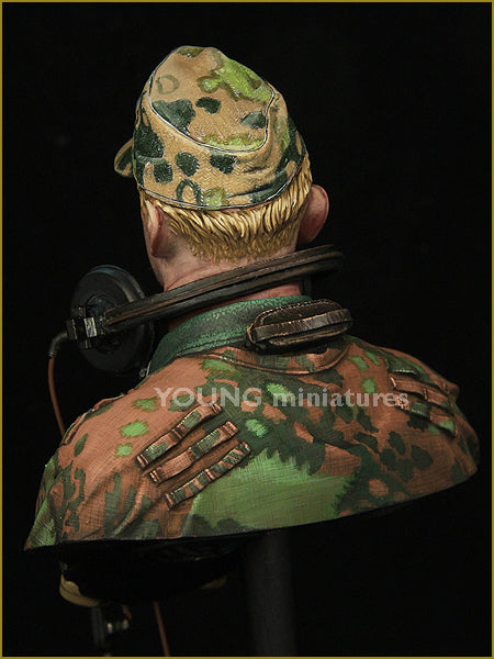 Young Miniatures German WAFFEN SS Panzer Officer WWII 1/10 Bust Resin YM1851 BUST