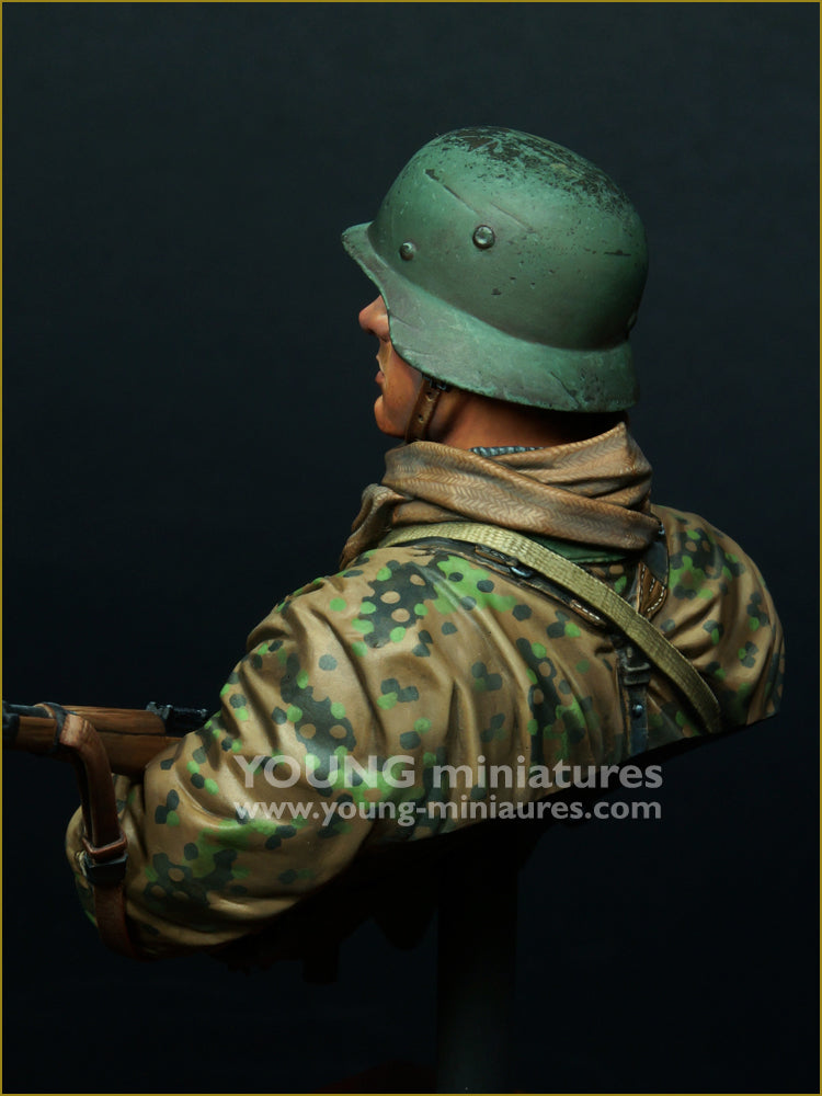 Young Miniatures Young German Infantryman WWII 1/10 Bust Resin YM18101 BUST