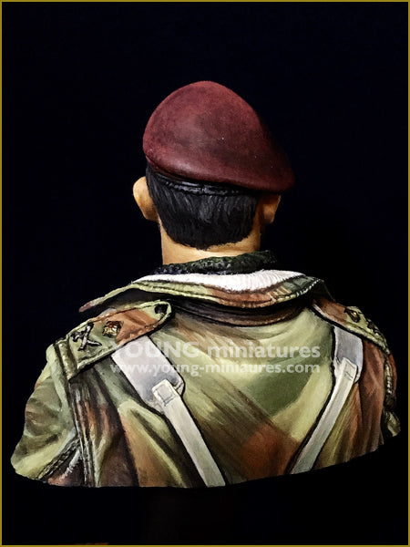 Young Miniatures RED DEVILS ARNHEM 17 Sep. 1944 1/10 Bust Resin YM1870 BUST