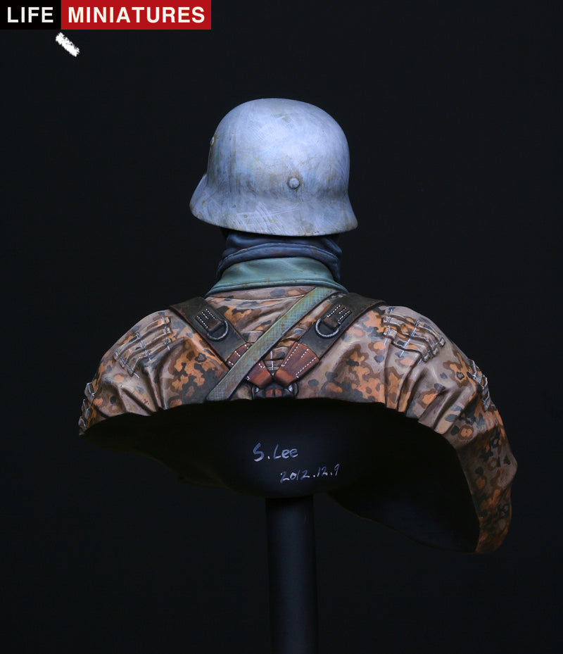 Life Waffen-SS Infantryman, Ardennes 1944 Bust