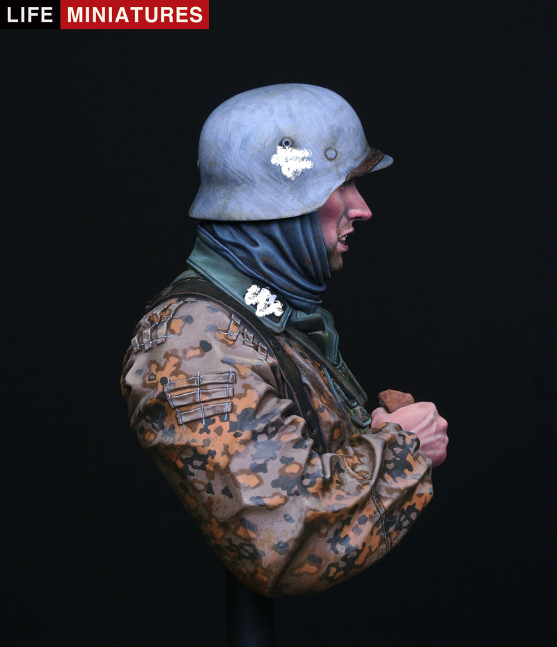 Life Waffen-SS Infantryman, Ardennes 1944 Bust
