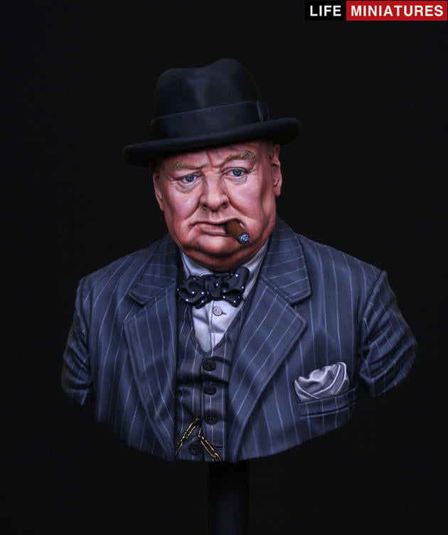 Life miniatures "Never Surrender" British Prime Minister Winston Churchill BUST