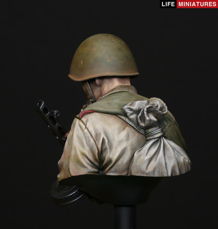 Life miniatures 'On The Edge of No Man's Land' WW2 Young Red Army Infantryman, Battle of Kursk BUST