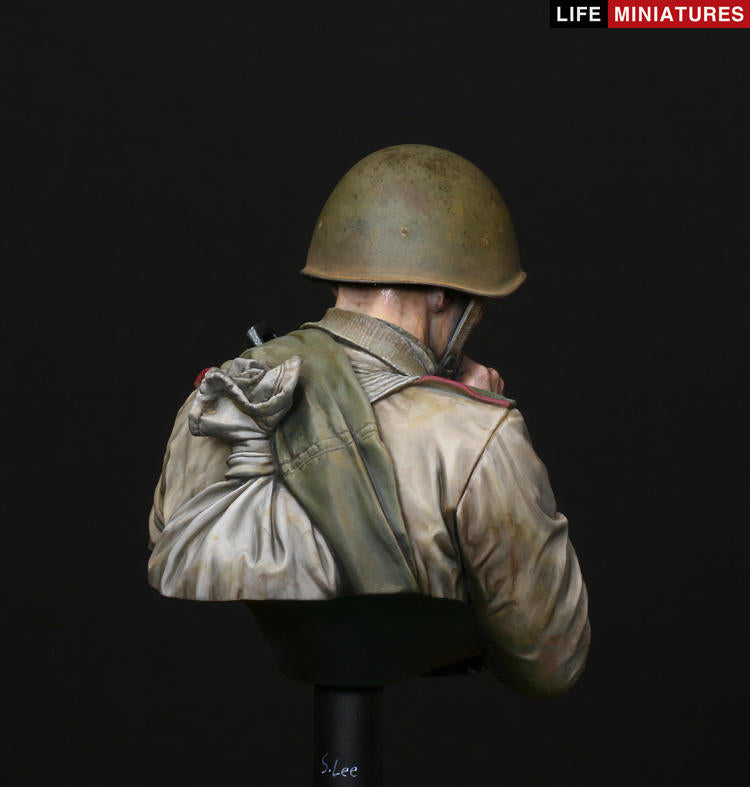 Life miniatures 'On The Edge of No Man's Land' WW2 Young Red Army Infantryman, Battle of Kursk BUST