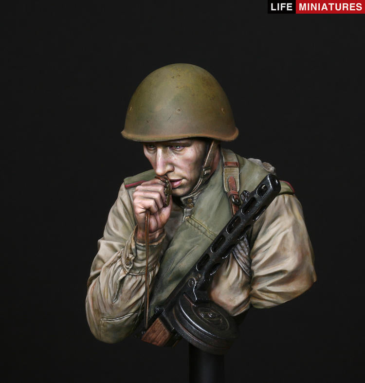 Life miniatures 'On The Edge of No Man's Land' WW2 Young Red Army Infantryman, Battle of Kursk BUST