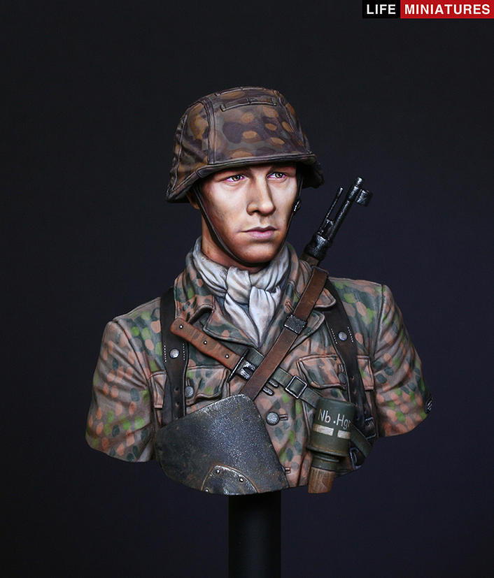Life miniatures 12th SS Panzer Division 'Hitlerjugend' Normandy 1944 BUST