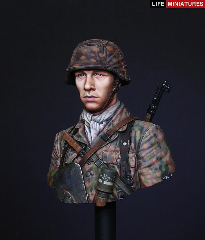 Life miniatures 12th SS Panzer Division 'Hitlerjugend' Normandy 1944 BUST
