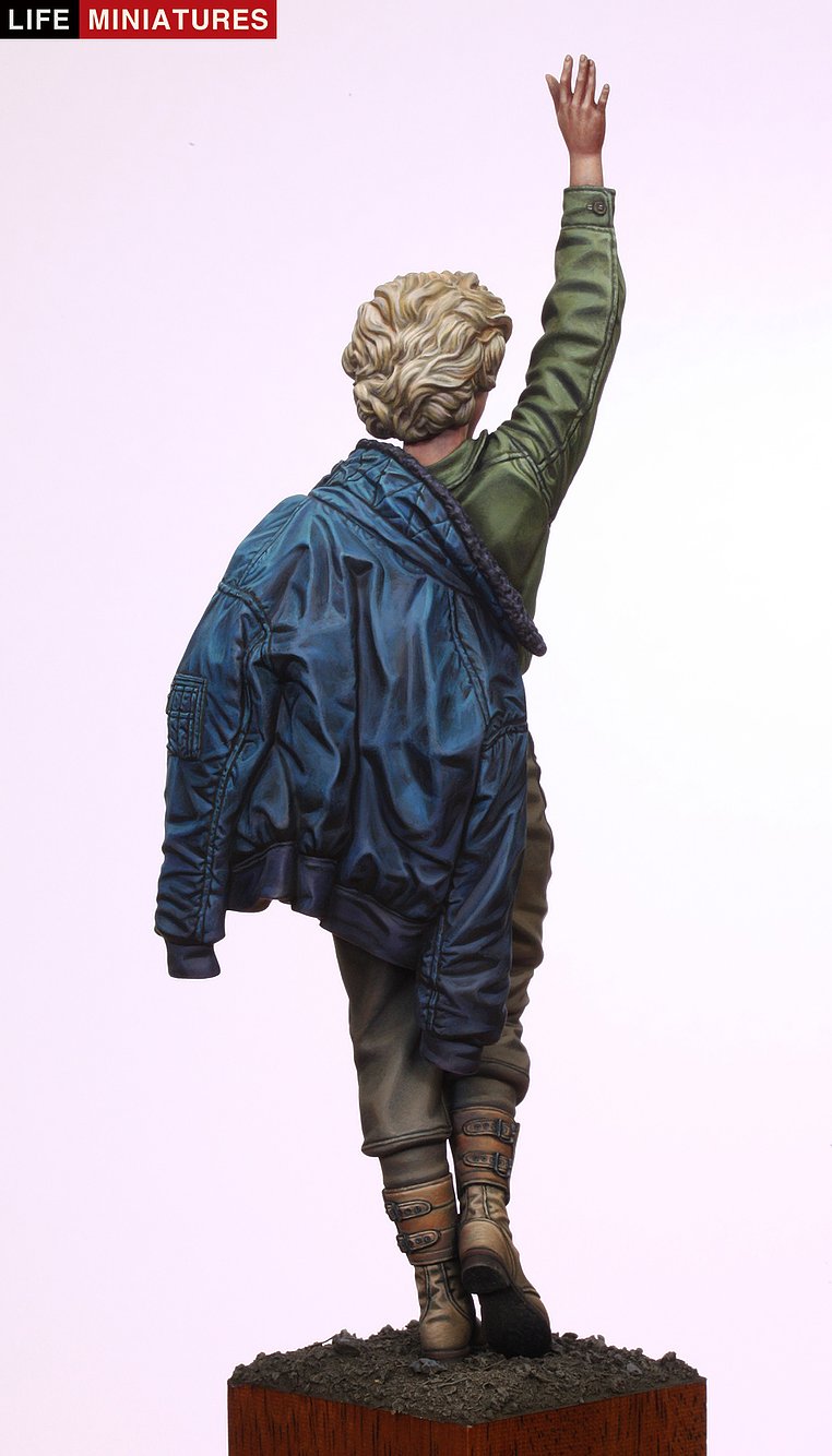 Life miniatures Marilyn Monroe in Korea for her USO tour 1954 1/16