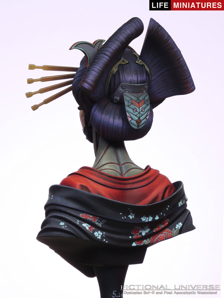 Life miniatures QUEEN BUST