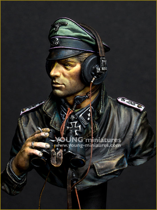 Young Miniatures SS Panzer Commander Normandie 1944  1/10 Bust Resin YM1876  BUST