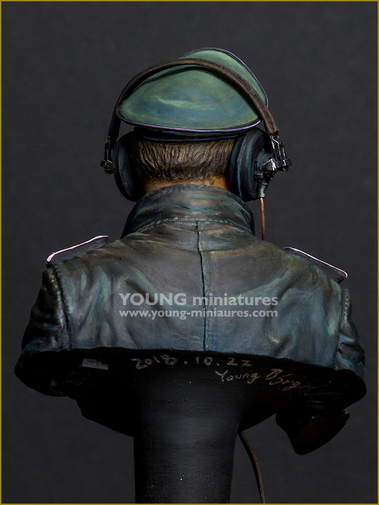 Young Miniatures SS Panzer Commander Normandie 1944  1/10 Bust Resin YM1876  BUST