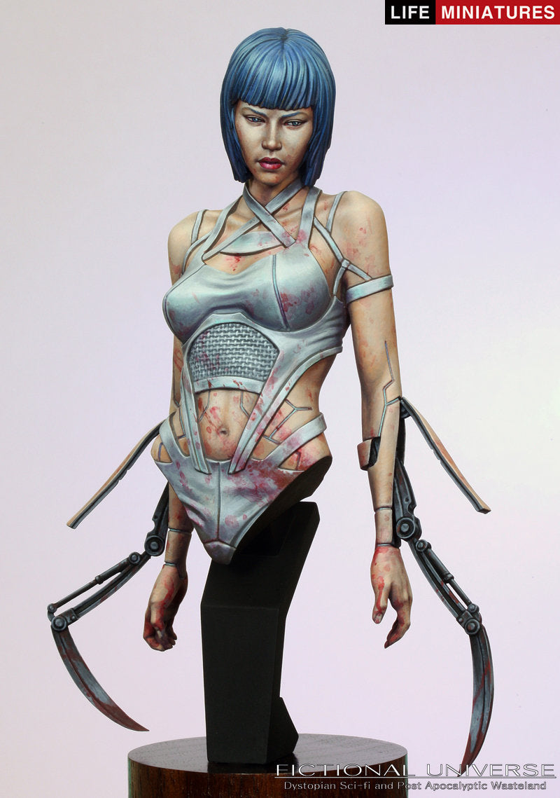 Life miniatures VIOLENCE UNDER THE SKIN BUST