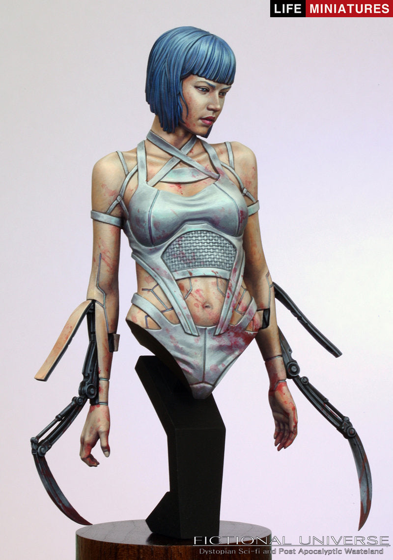 Life miniatures VIOLENCE UNDER THE SKIN BUST