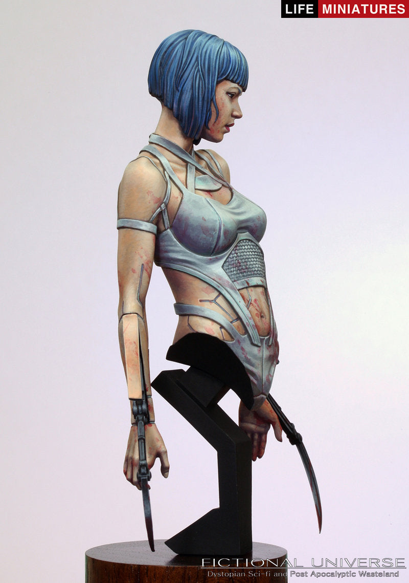 Life miniatures VIOLENCE UNDER THE SKIN BUST