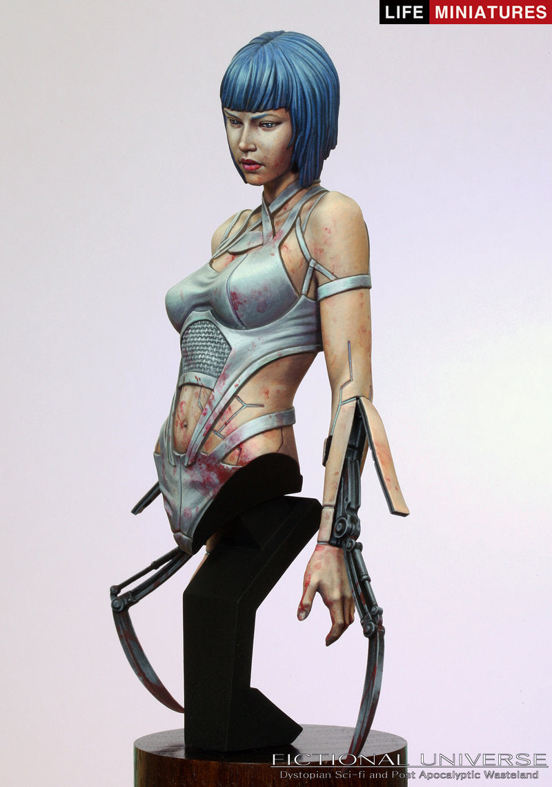 Life miniatures VIOLENCE UNDER THE SKIN BUST