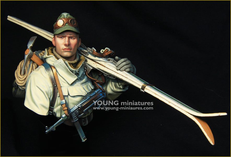 Young Miniatures WWII German Ski Jäger  1/10 Bust Resin YM1896 BUST