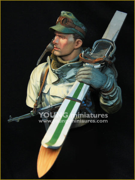 Young Miniatures WWII German Ski Jäger  1/10 Bust Resin YM1896 BUST