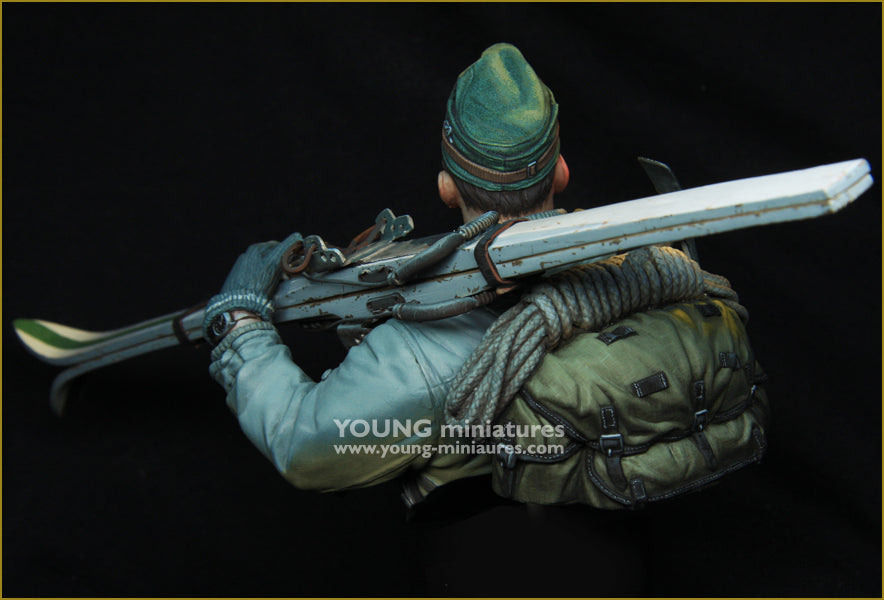 Young Miniatures WWII German Ski Jäger  1/10 Bust Resin YM1896 BUST
