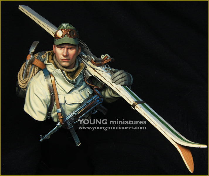 Young Miniatures WWII German Ski Jäger  1/10 Bust Resin YM1896 BUST