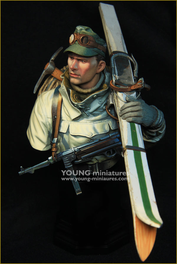 Young Miniatures WWII German Ski Jäger  1/10 Bust Resin YM1896 BUST