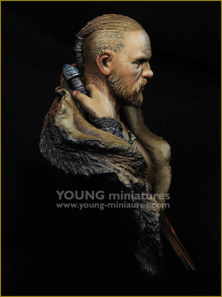 Young Miniatures The VIKING  1/10 Bust Resin YH1860 BUST