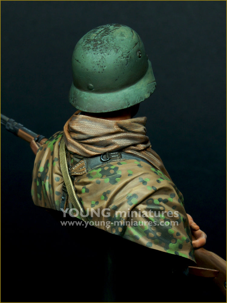 Young Miniatures Young German Infantryman WWII  1/10 Bust Resin YM18101 BUST