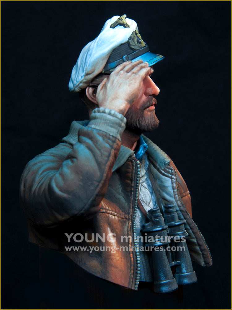 Young Miniatures U-Boat Officer WWII - "Der Heimkenhrer"  1/10 Bust Resin YM18102 BUST