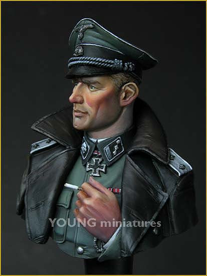 Young Miniatures WWII SS TOTENKOPF OFFICER WWII  1/10 Bust Resin YM1811 BUST