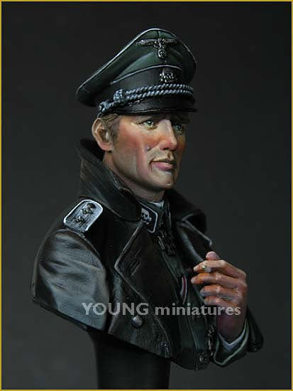 Young Miniatures WWII SS TOTENKOPF OFFICER WWII  1/10 Bust Resin YM1811 BUST