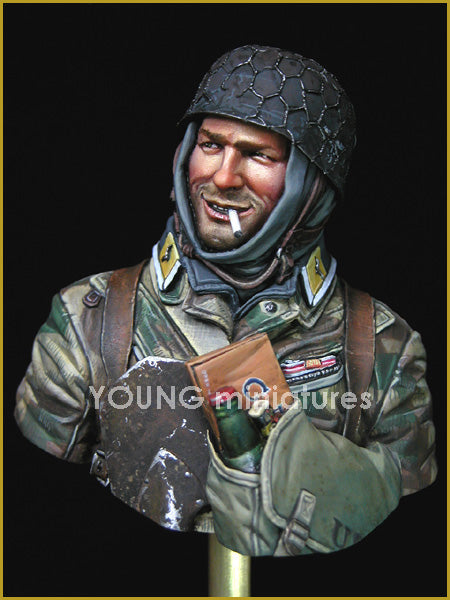 Young Miniatures German Fallschirmjager Ardennes 1944  1/10 Bust Resin YM1828 BUST