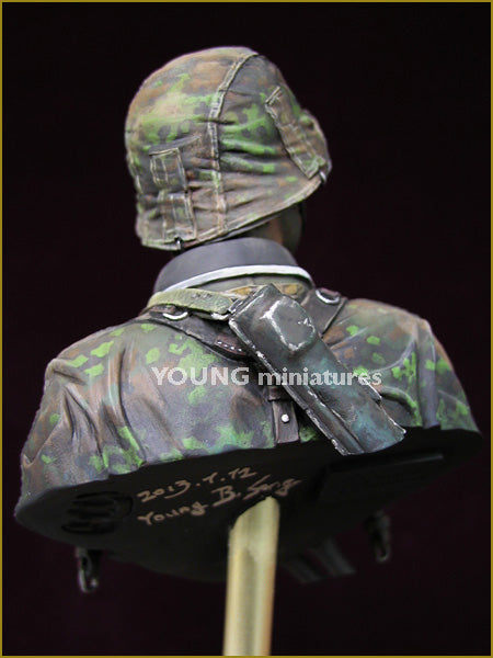 Young Miniatures German Waffen SS Battle of Kursk 1943  1/10 Bust Resin YM1840 BUST