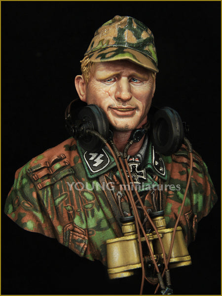 Young Miniatures German WAFFEN SS Panzer Officer WWII  1/10 Bust Resin YM1851 BUST