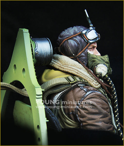 Young Miniatures RAF Spitfire Mk.l Pilot WWll  1/10 Bust Resin YM1868 BUST