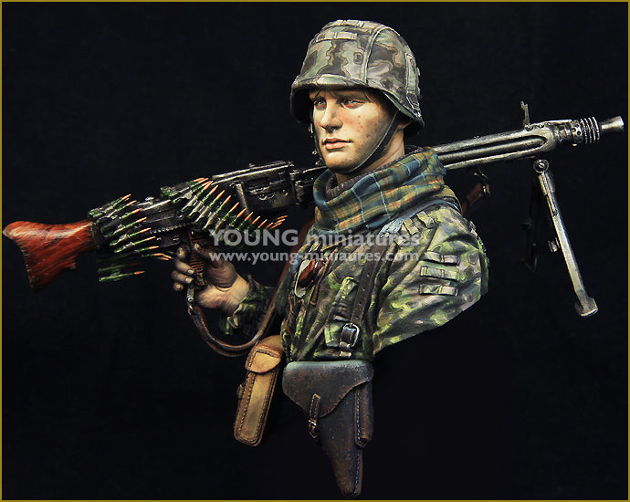 Young Miniatures Waffen SS Young Machine Gunner 1944  1/10 Bust Resin YM1869 BUST
