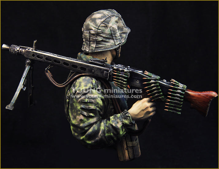 Young Miniatures Waffen SS Young Machine Gunner 1944  1/10 Bust Resin YM1869 BUST