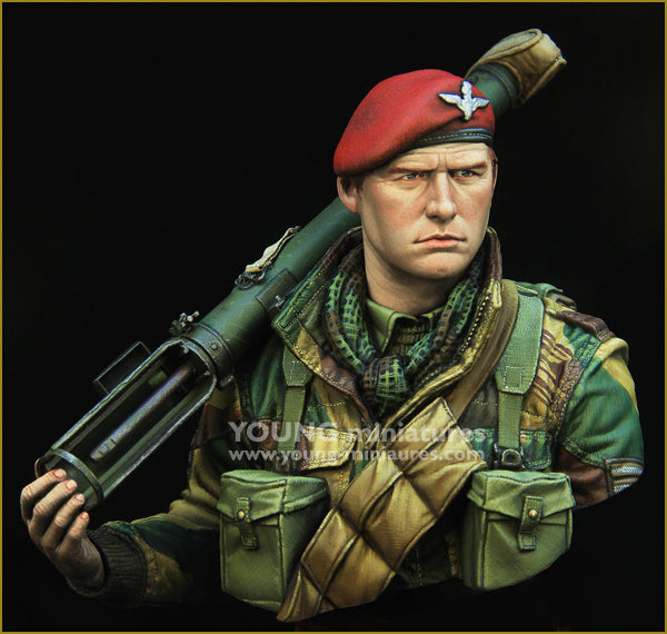 Young Miniatures British Airborne WWII with PIAT  1/10 Bust Resin YM1871 BUST