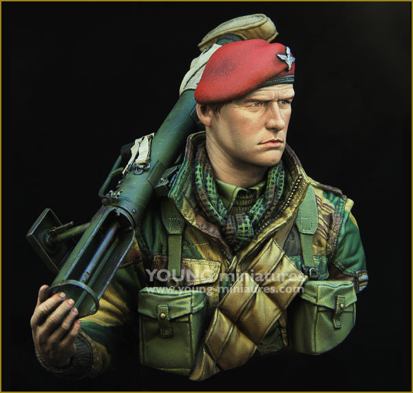Young Miniatures British Airborne WWII with PIAT  1/10 Bust Resin YM1871 BUST