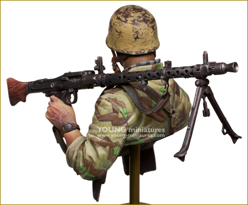 Young Miniatures WWII German Paratroopers  1/10 Bust Resin YM1892 BUST